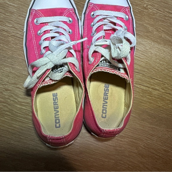 Converse All Stars Women’s 8 Men’s 6 Pink Low‎ Top - Picture 3 of 6